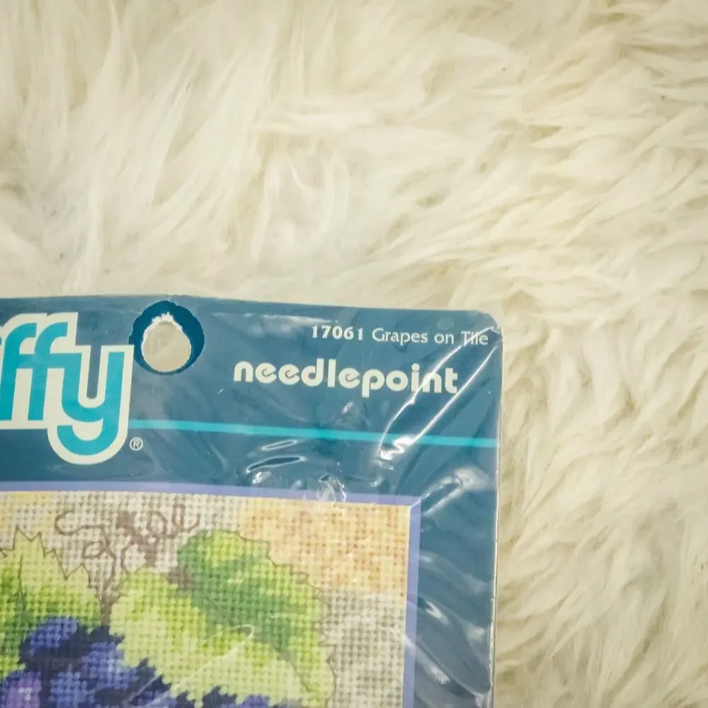 Dimensions Jiffy Grapes On Tile Print Wool Yarn Needlepoint 5 x 5 Square 17061